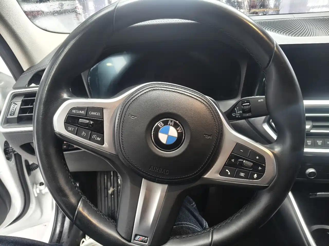 BMW 3 Series 2022 320Li M Sport Package фото 8