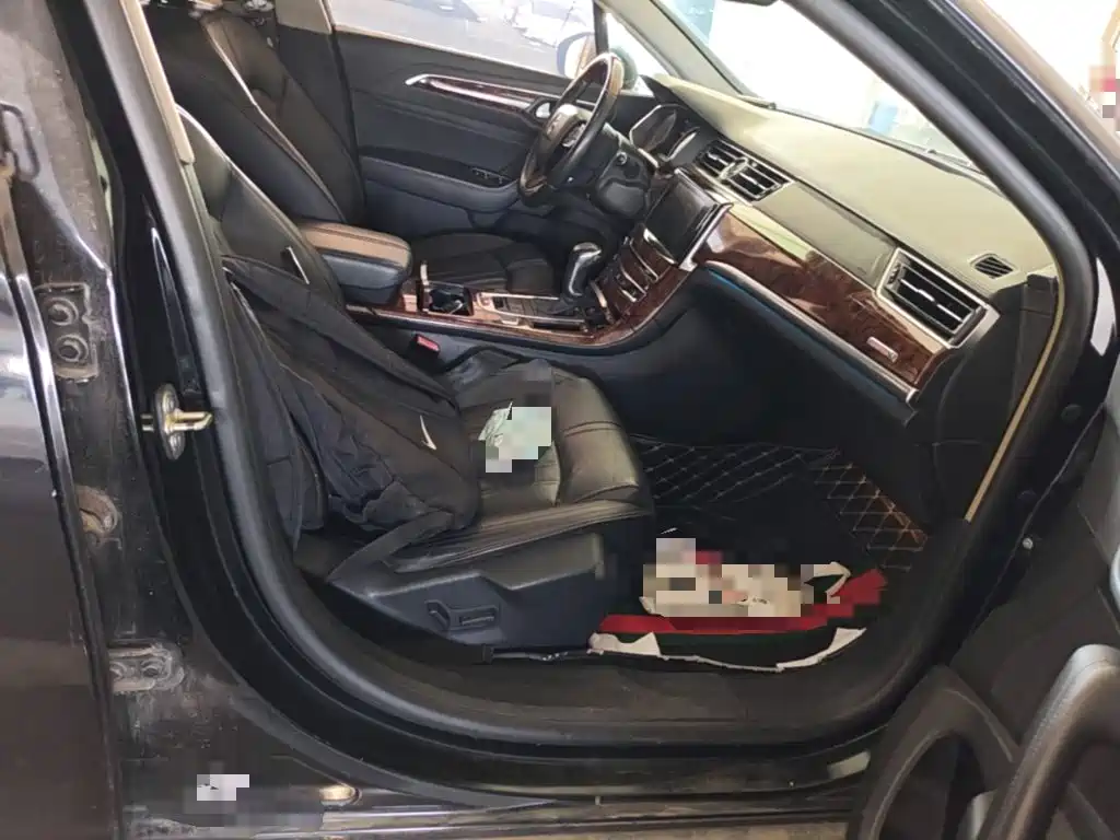 Dongfeng Aeolus Dongfeng A9 2017 2016 1.8T Luxury