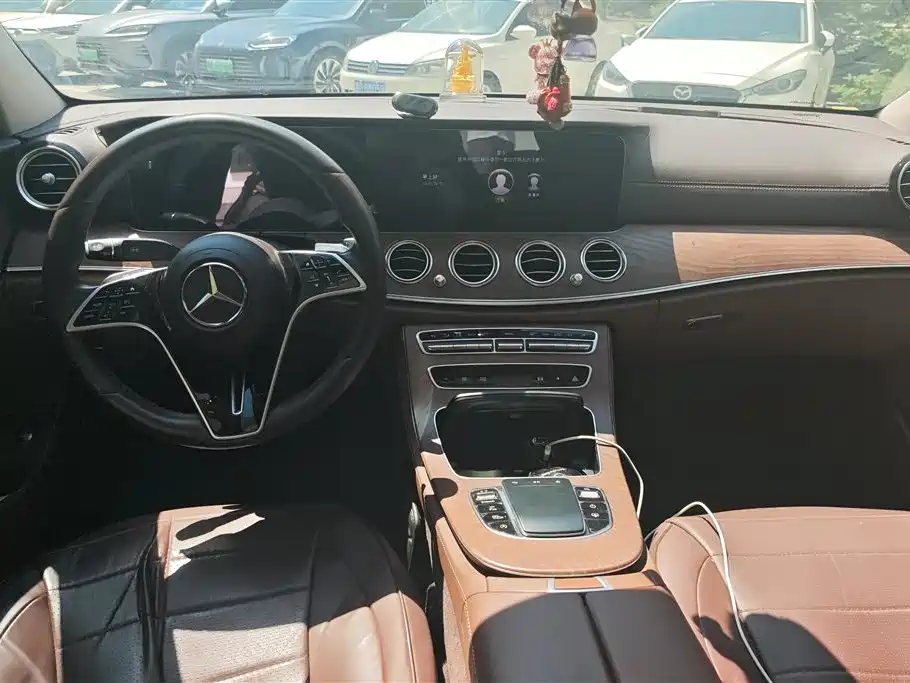 Mercedes-Benz E-Class 2021 E 300 L Luxury фото 12