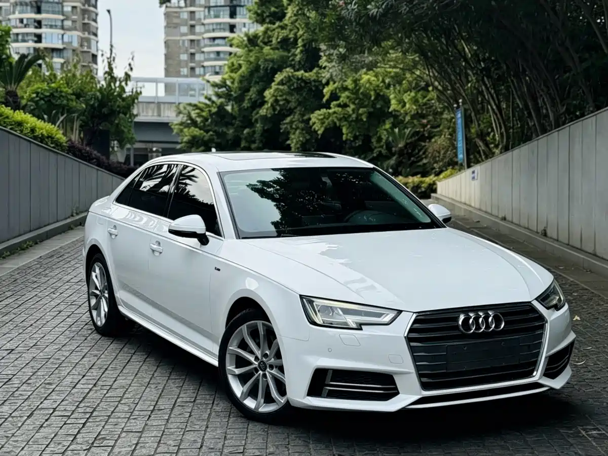 Audi A4L 2018 30th Anniversary 40 TFSI Fashion фото 3