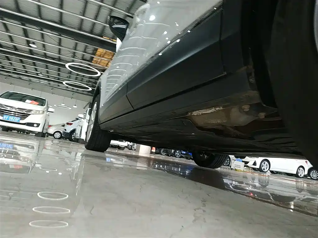 Volkswagen T-ROC 2022 280TSI DSG 2WD Elite PLUS фото 21