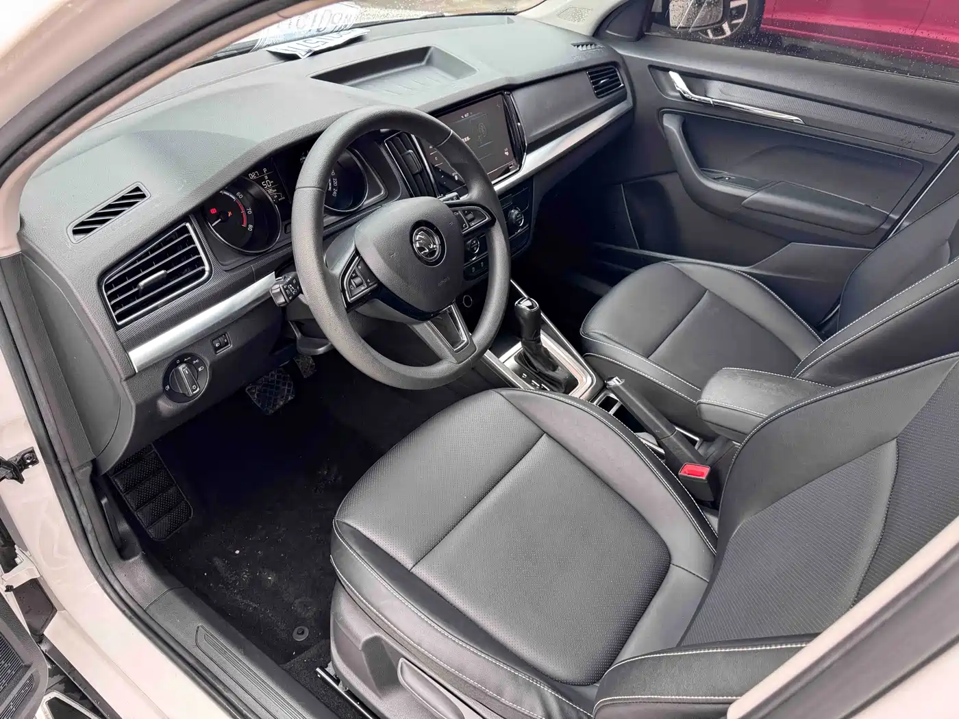 Škoda Kamiq 2022 1.5L Automatic Comfort Edition фото 6