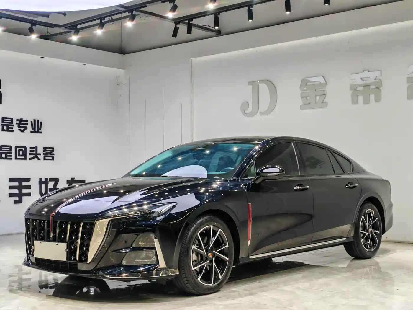 Hongqi H6 2025 Model 2.0T Beauty Edition