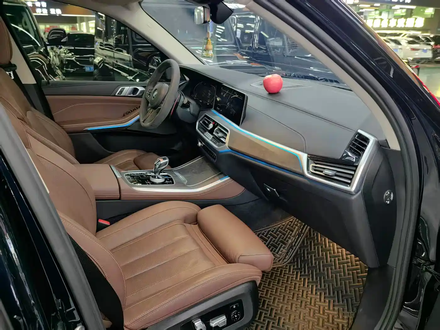 BMW X5 (Import) 2022 xDrive40i Premium M Sport Package фото 5