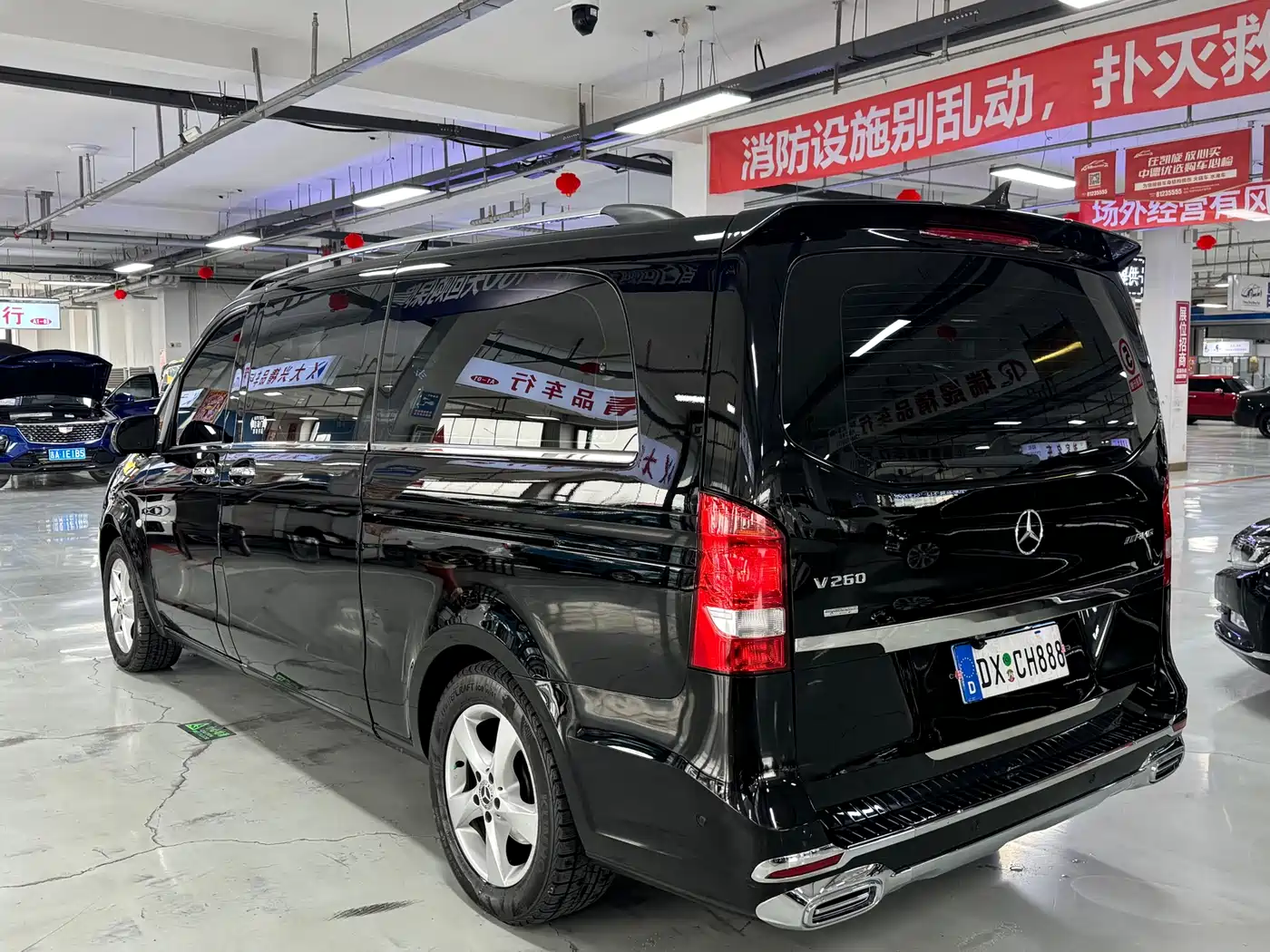 Mercedes-Benz Vito 2018 2.0T Business Edition China VI фото 6