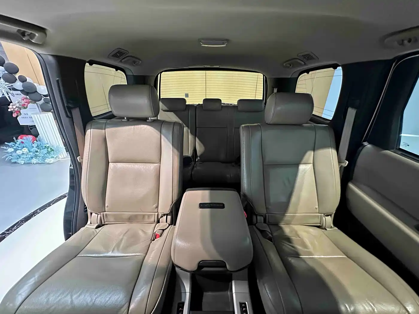 Toyota Sequoia 2009 2010 5.7 Platinum Edition