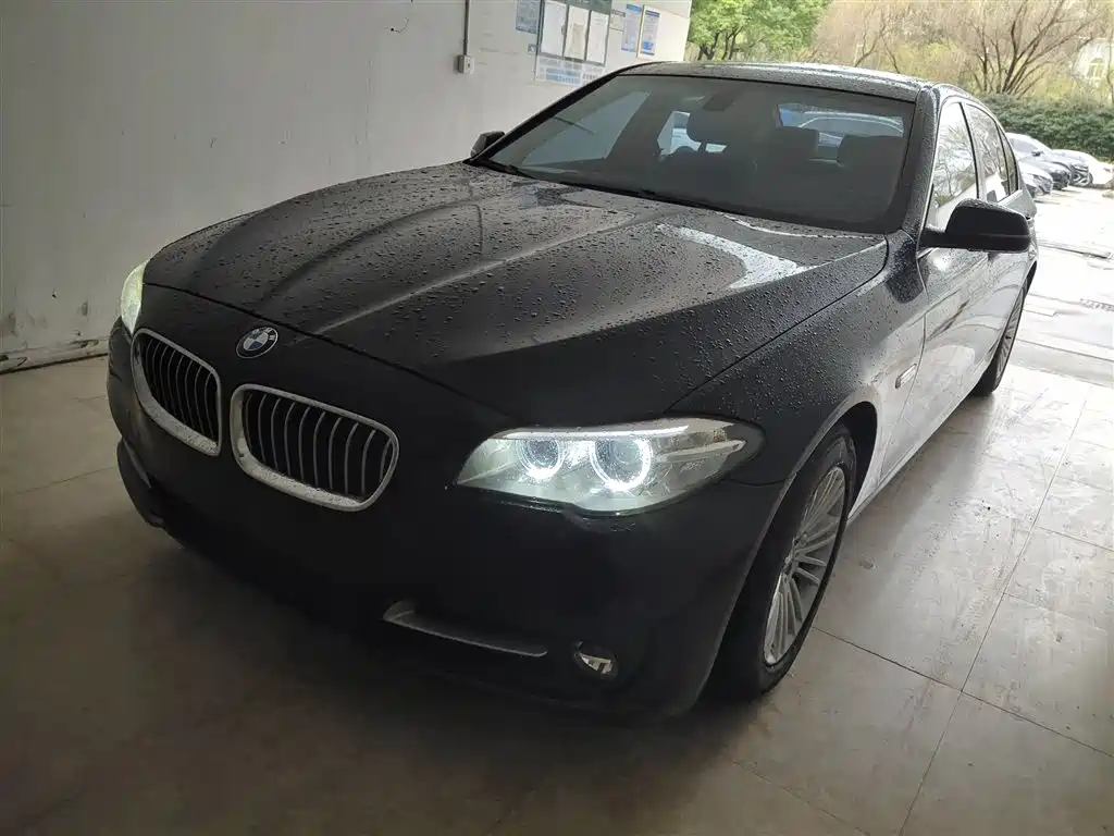BMW 5 Series 2014 525Li Leading
