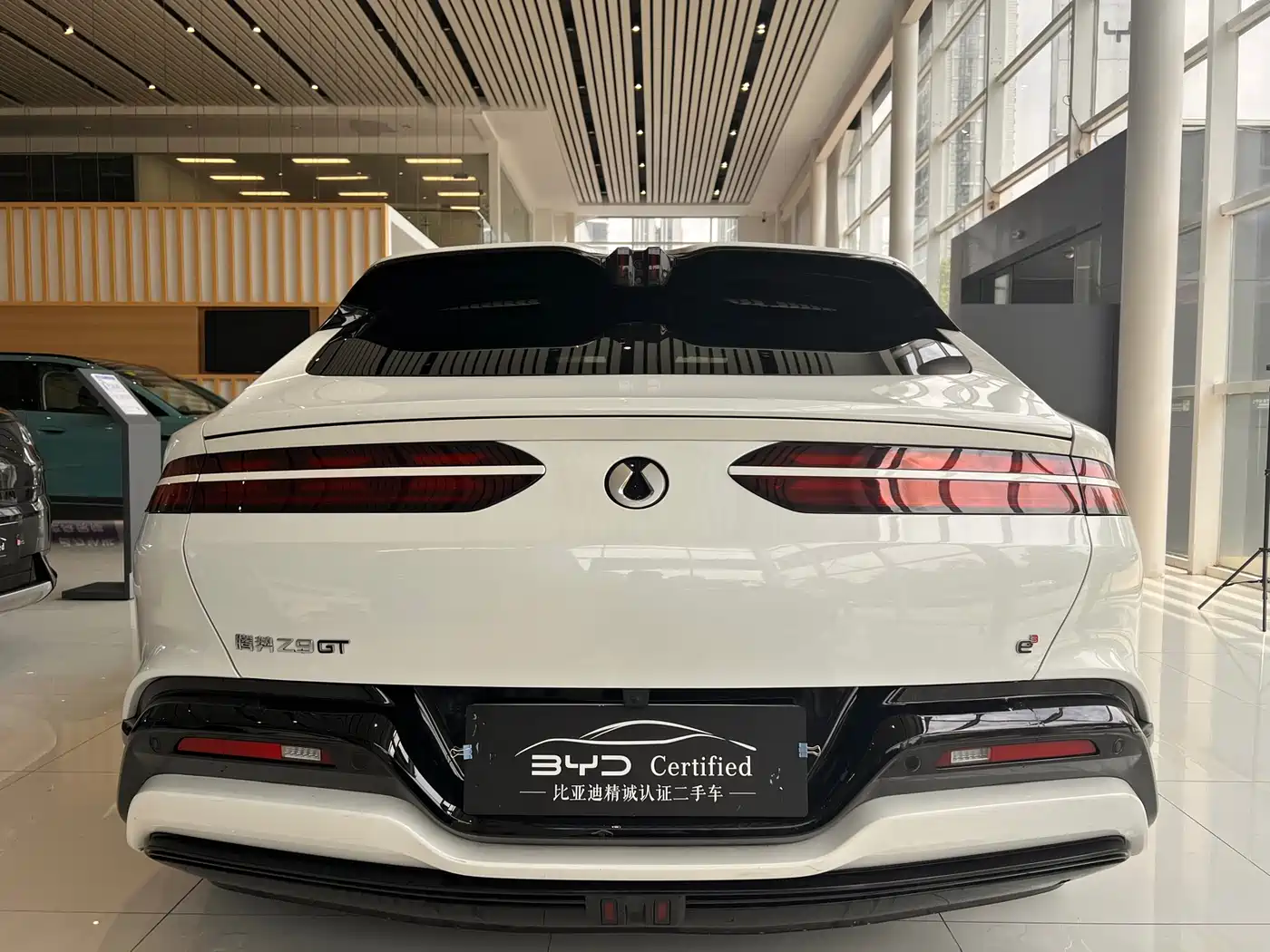 Denza Z9GT 2024 1100 AWD Ultra Edition фото 8