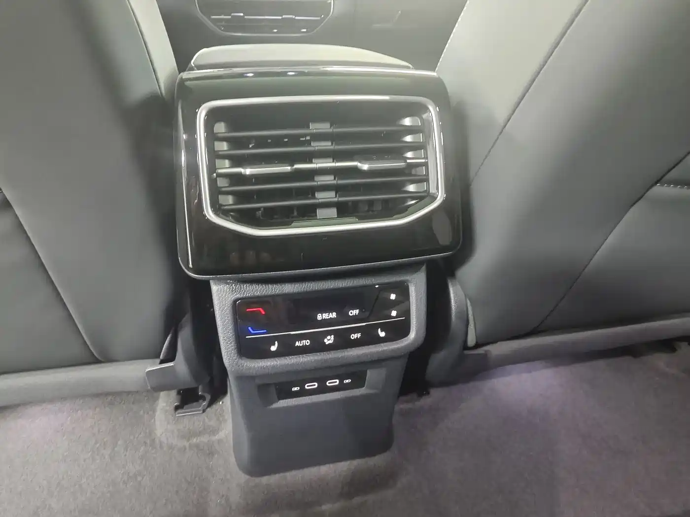 Volkswagen ID.6 CROZZ 2022 Long Range PRO Edition фото 16