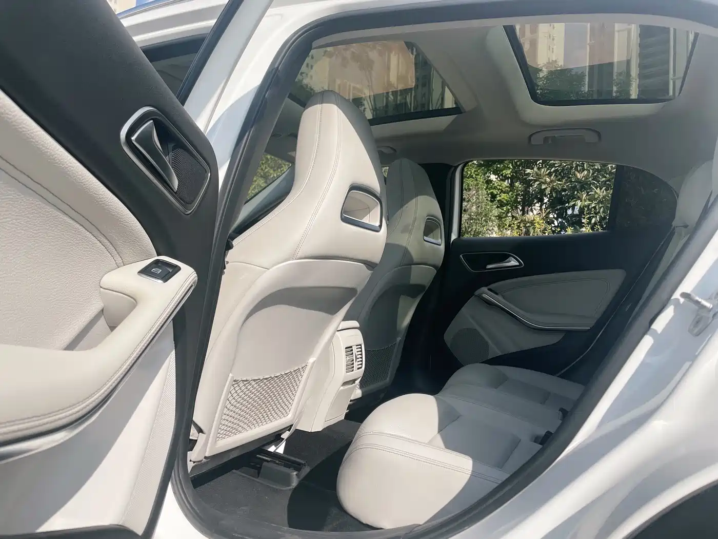 Mercedes-Benz GLA 2016 GLA 220 4MATIC Fashion фото 5
