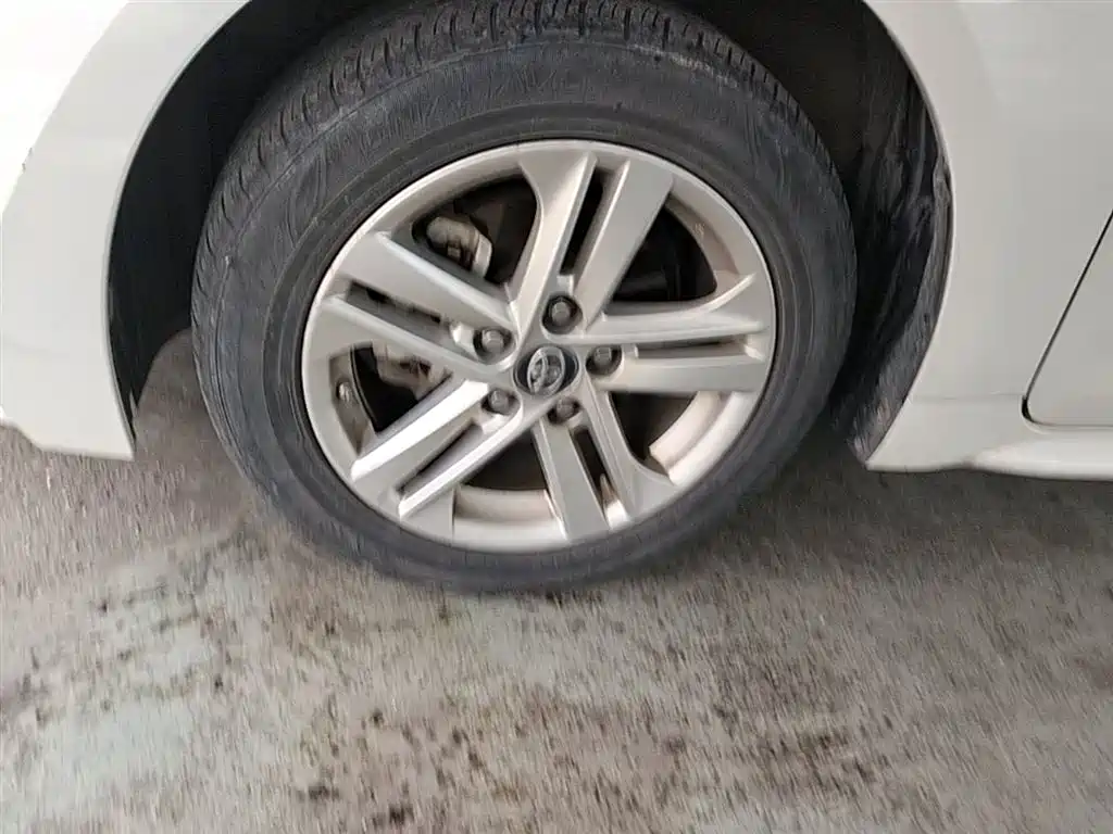 Toyota Levin 2021 185T CVT Progressive Edition фото 23