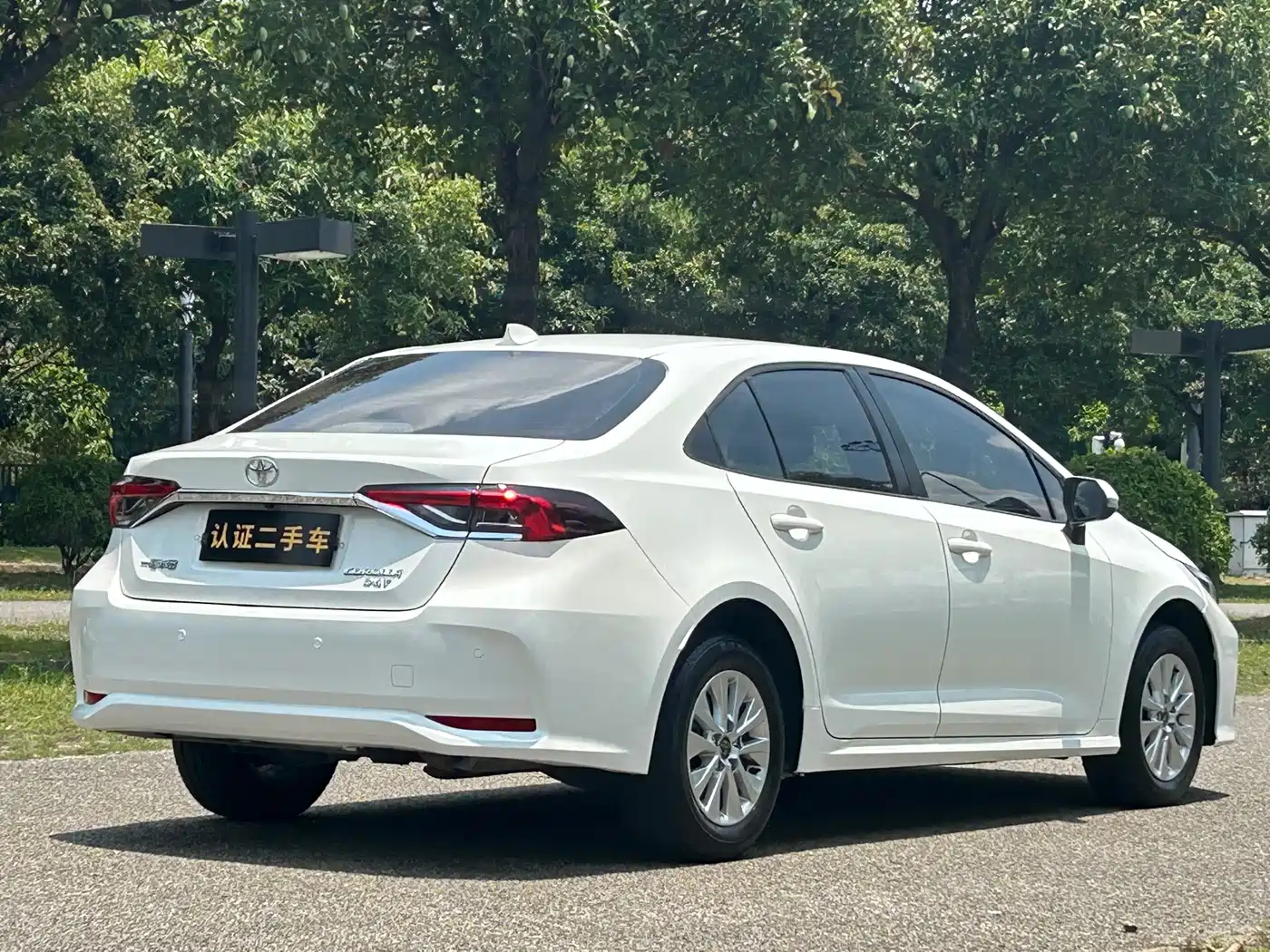 Toyota Corolla 2023 1.2T Pioneer Edition фото 3