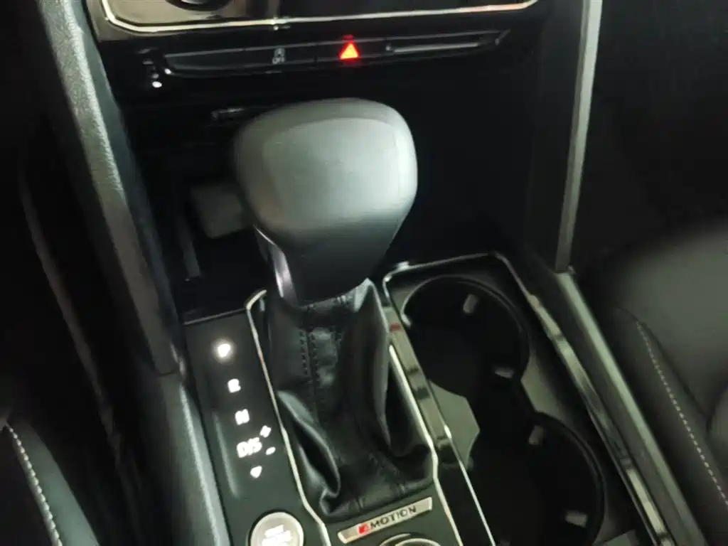 Volkswagen Teramont 2020 380TSI 4WD Luxury Edition China VI фото 21