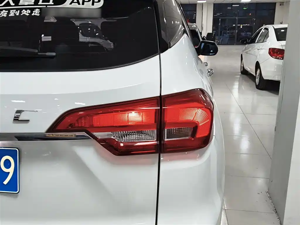 Haval M6 2017 1.5T Manual 2WD Elite фото 24