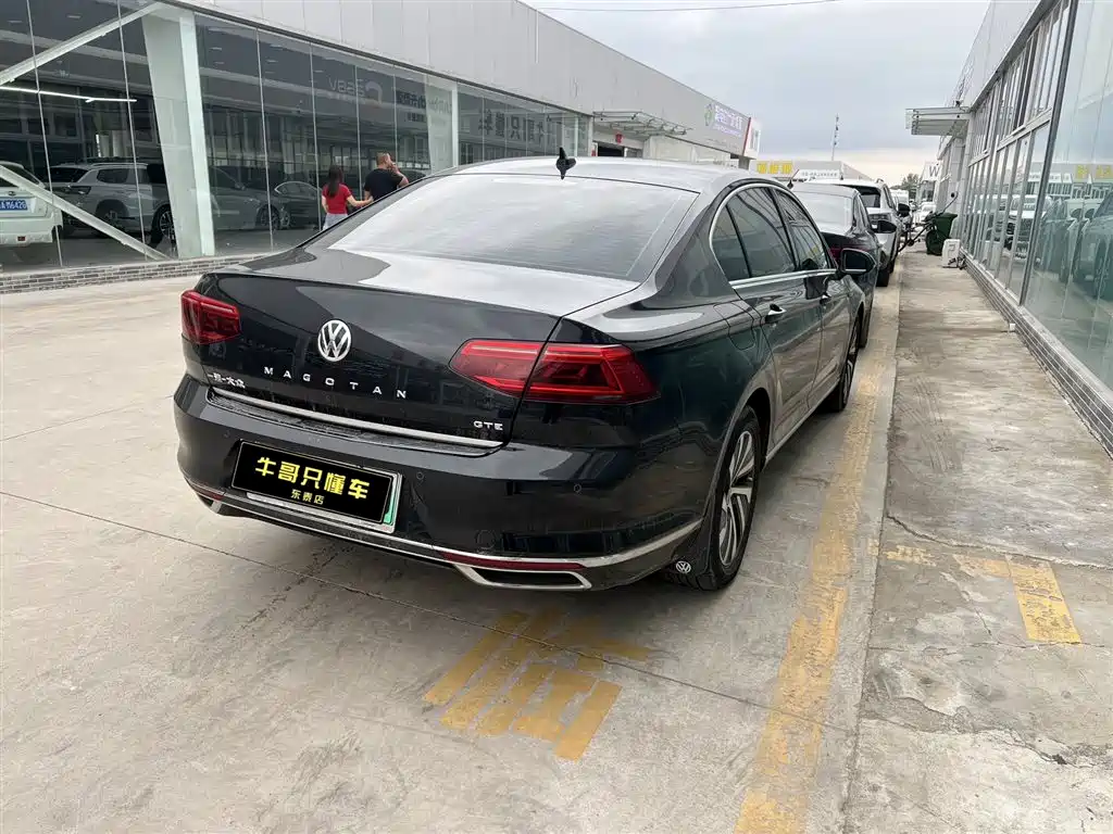 Volkswagen Magotan GTE Plug-in Hybrid 2020 GTE Luxury фото 3