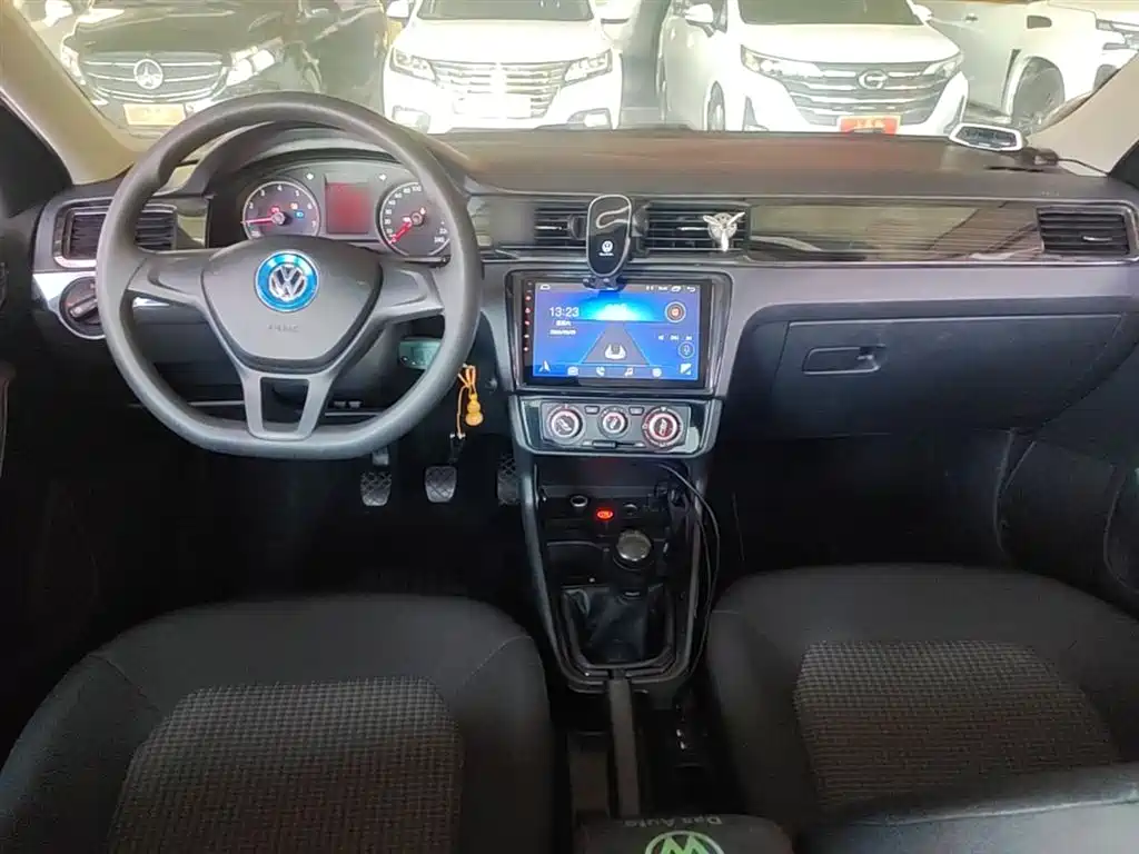 Volkswagen Santana 2018 1.5L Manual Trend Edition фото 10