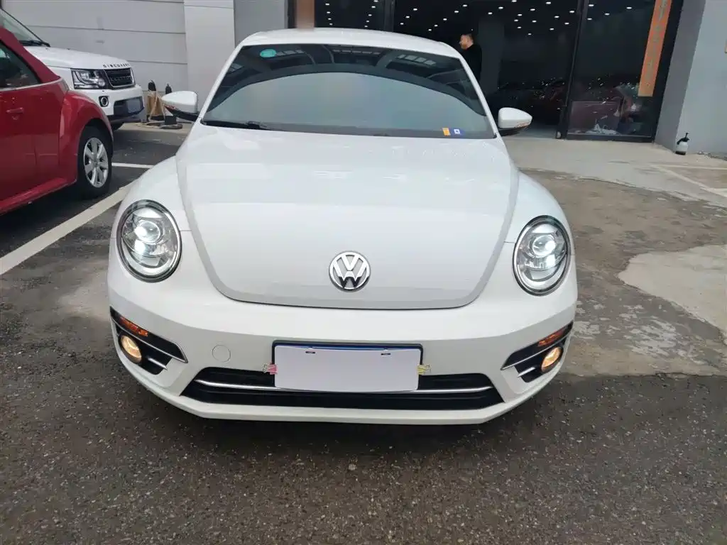 Volkswagen Beetle 2018 180TSI Easy Joy Edition фото 3