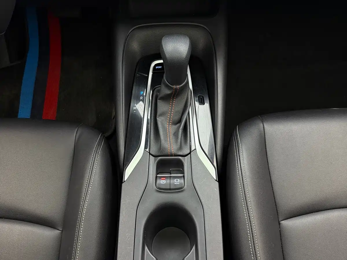 Toyota Corolla 2021 1.2T S-CVT Elite PLUS Edition фото 11