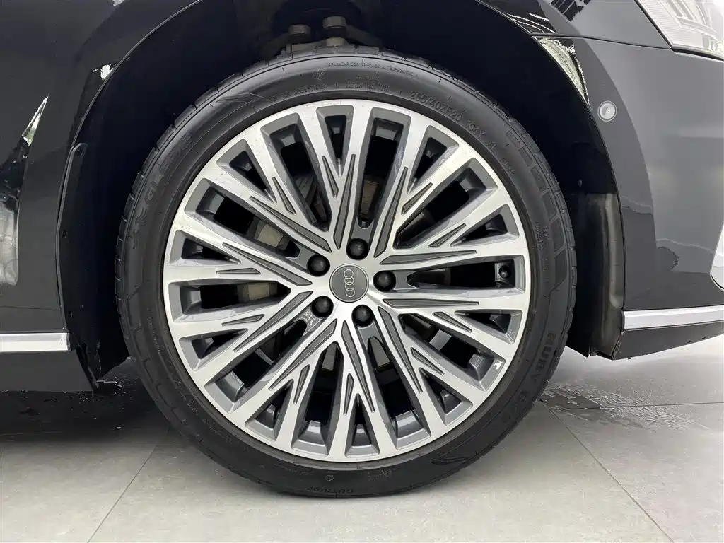 Audi A8 2019 A8L 50 TFSI quattro Luxury фото 38