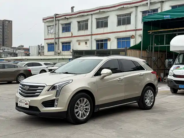 CADILLAC XT5