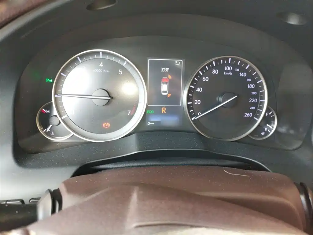 Lexus ES 2015 200 Elite Edition фото 4