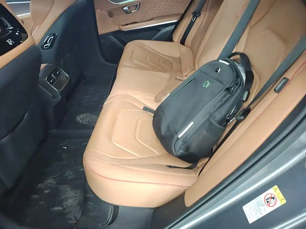 BYD Han 2022 DM-i 121KM Premium Edition фото 17