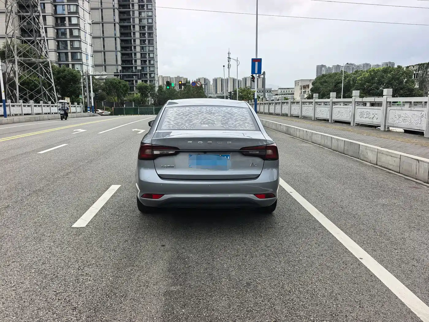 Roewe i5 2019 2019 GL 20T Auto 4G Connected Super Cool Play Version