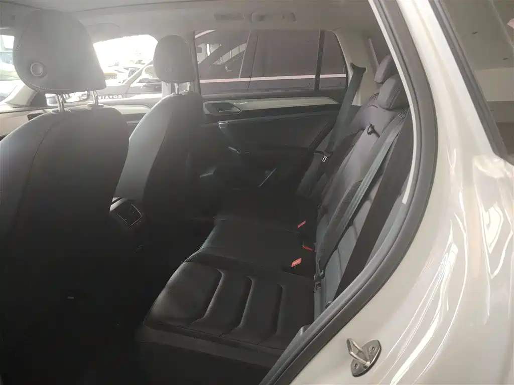 Volkswagen Tayron 2019 330TSI 2WD Luxury China VI фото 15
