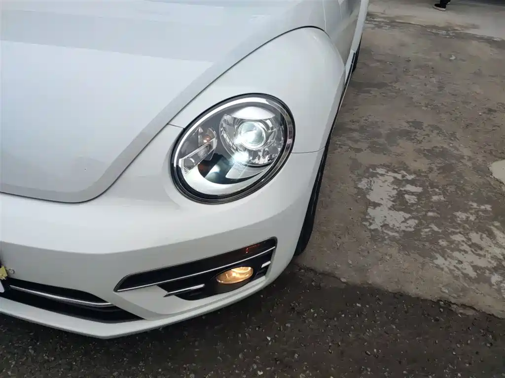 Volkswagen Beetle 2018 180TSI Easy Joy Edition фото 19