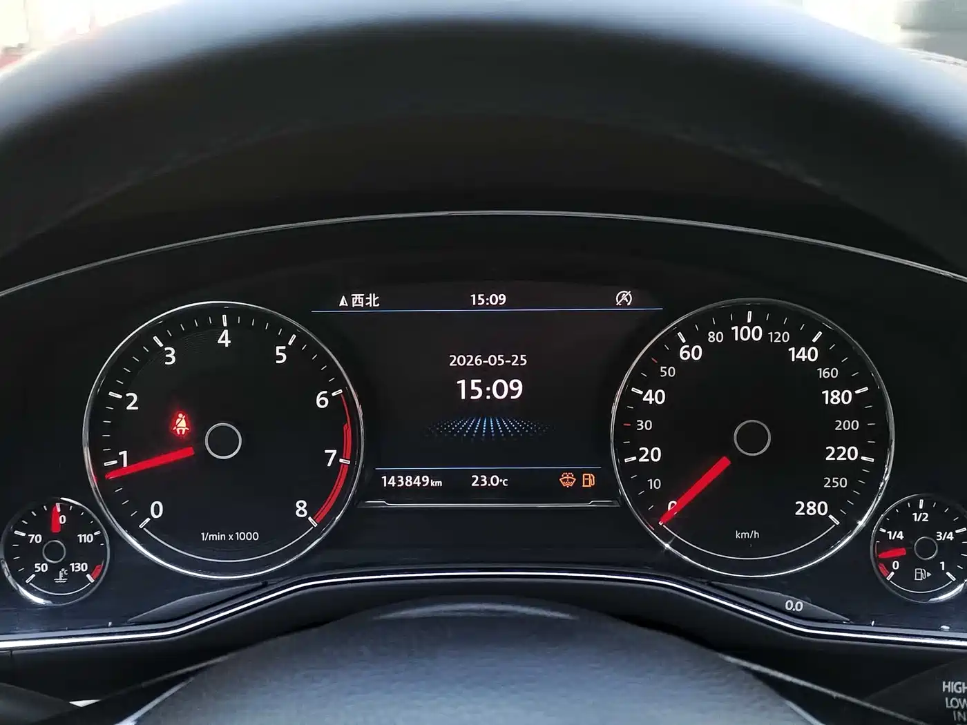 Volkswagen Phideon 2016 380TSI 2WD Executive Edition фото 12