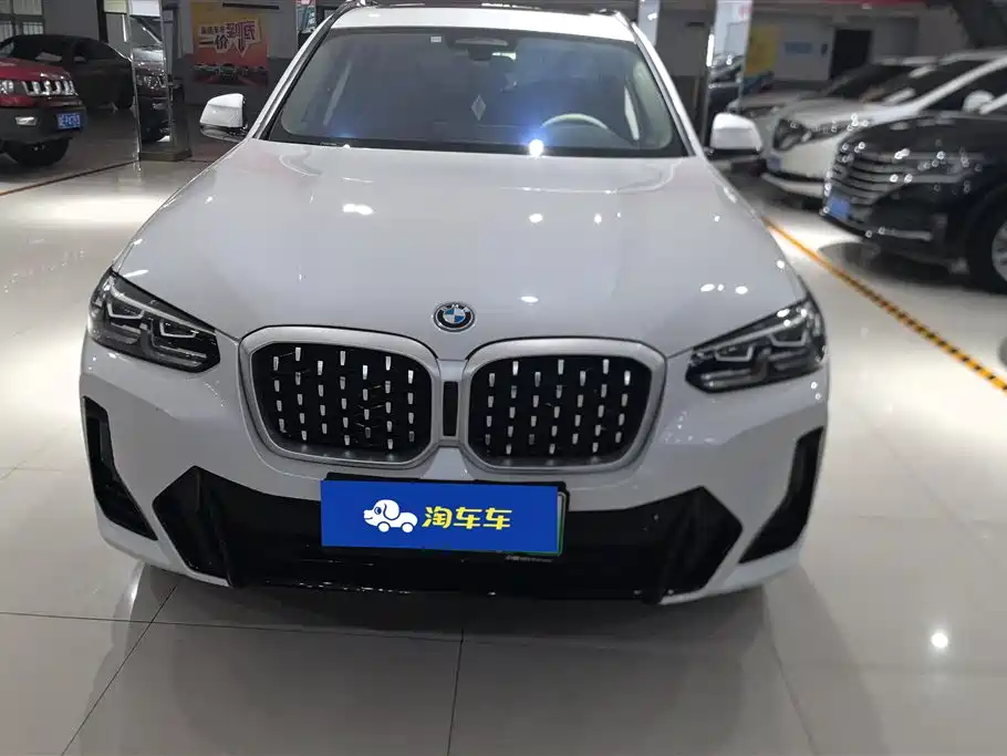 BMW iX3 2023 Leading Type фото 2