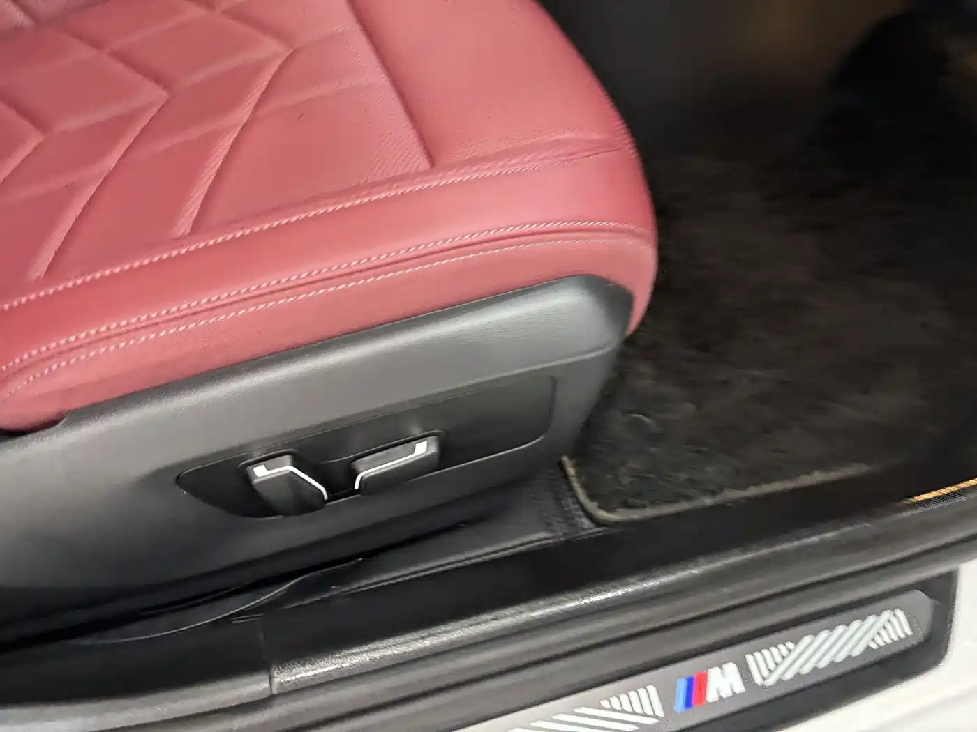 BMW 5 Series 2024 530Li Leading M Sport Package фото 26