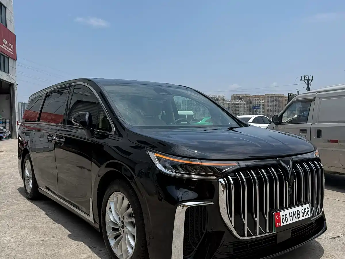 Voyah Auto Voyah Dreamer 2022 Low-carbon Dream+Smart Package фото 3