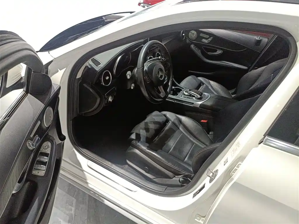 Mercedes-Benz C-Class 2017 Facelift C 200 L Sport Edition фото 16