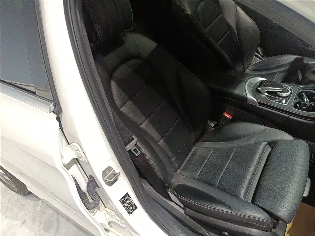 Mercedes-Benz C-Class 2017 Facelift C 200 L Sport Edition фото 25