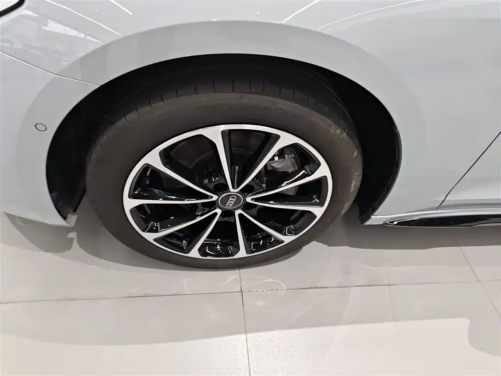 Audi A5L 2025 2.0T Sport Edition Plus фото 25
