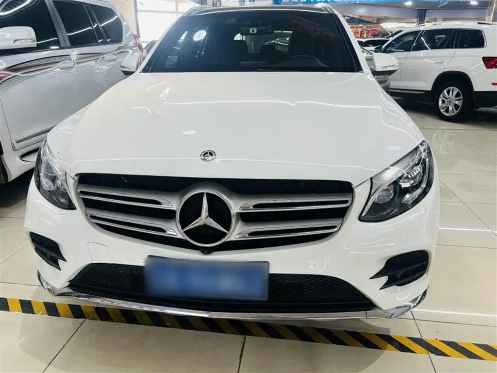 Mercedes-Benz GLC 2018 Facelift GLC 300 4MATIC Dynamic фото 3