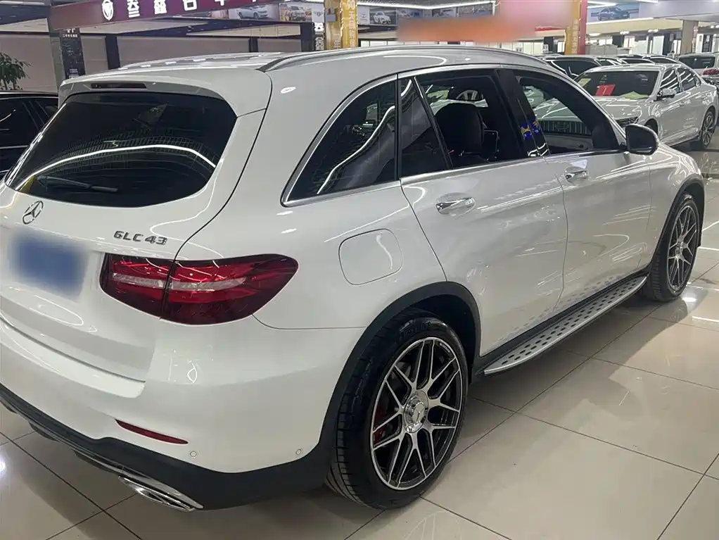 Mercedes-Benz GLC 2018 Facelift GLC 300 4MATIC Dynamic фото 6