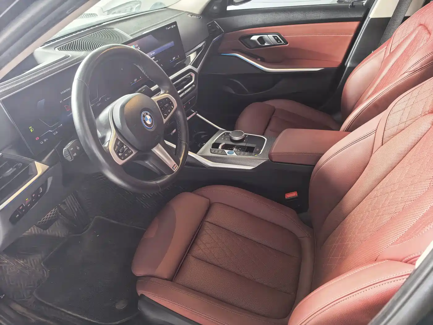 BMW i3 2024 eDrive 40 L Night Sport Package фото 4