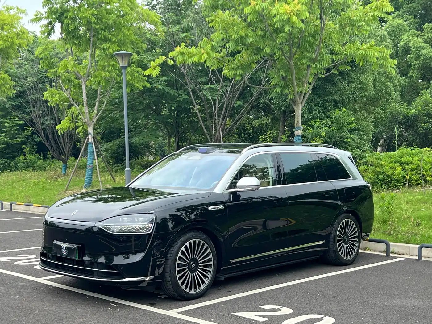 AITO Wenjie AITO M9 2025 Extended Range Ultra 52kWh 6-Seater