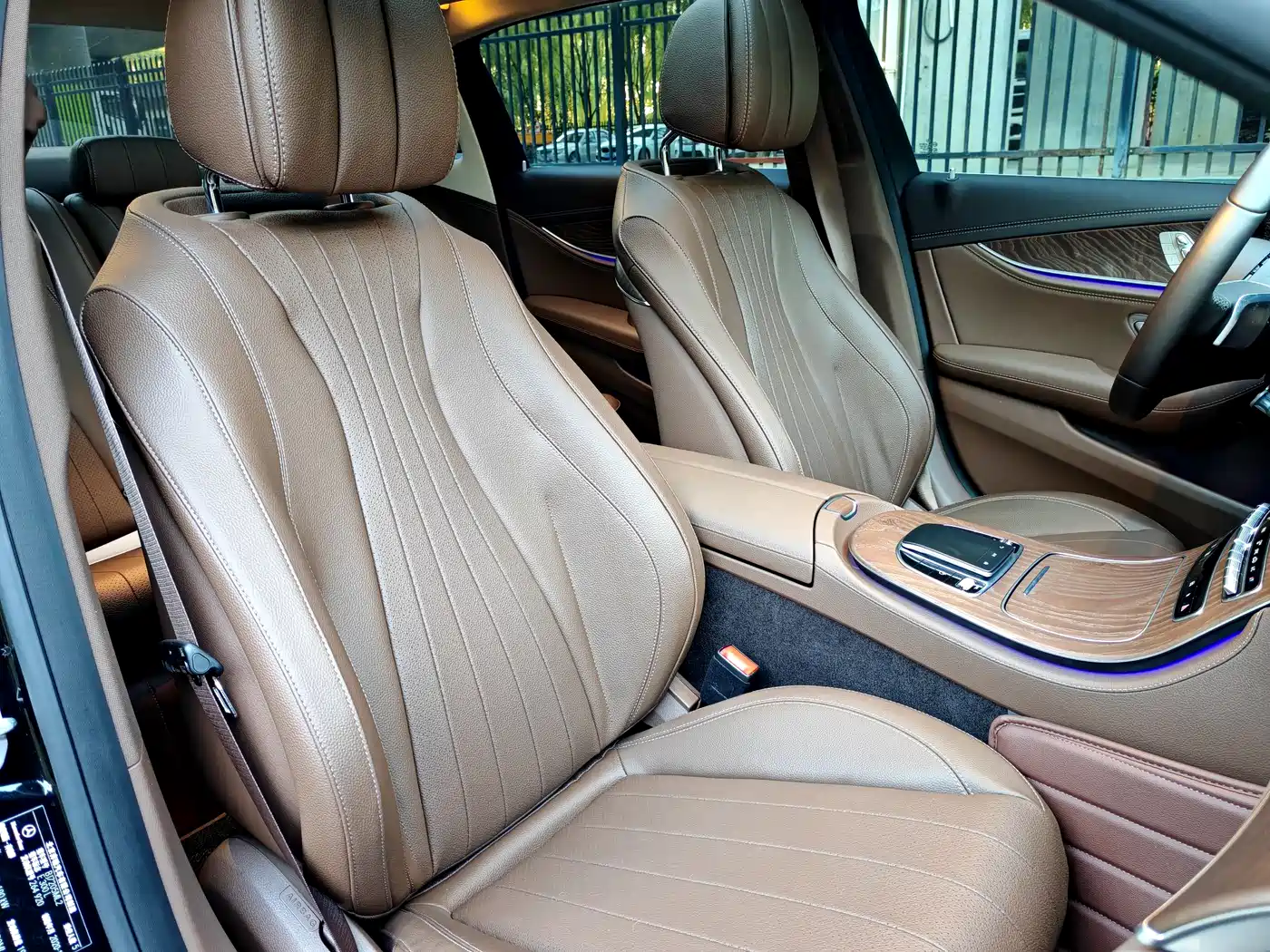 Mercedes-Benz E-Class 2021 E 300 L Fashion фото 7