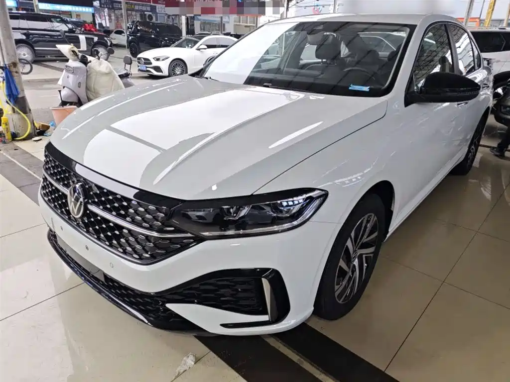 Volkswagen Lavida 2024 Model 300TSI DSG Starlight Leading Edition