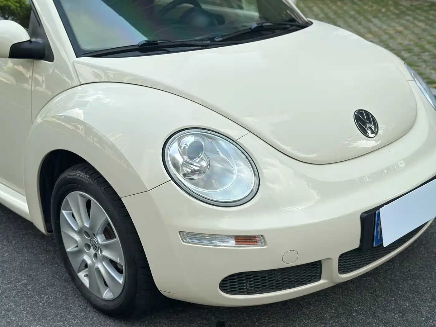 Volkswagen Beetle 2010 Model 1.6 AT фото 9