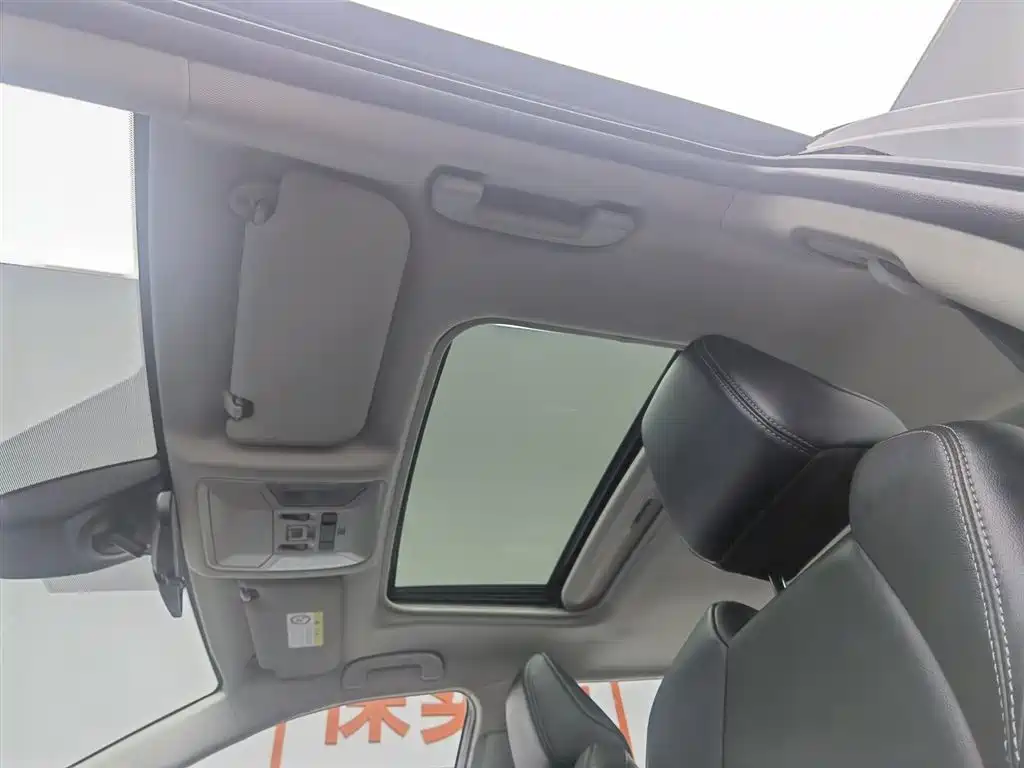 Toyota Wildlander 2020 2.0L CVT 2WD Luxury Edition фото 14