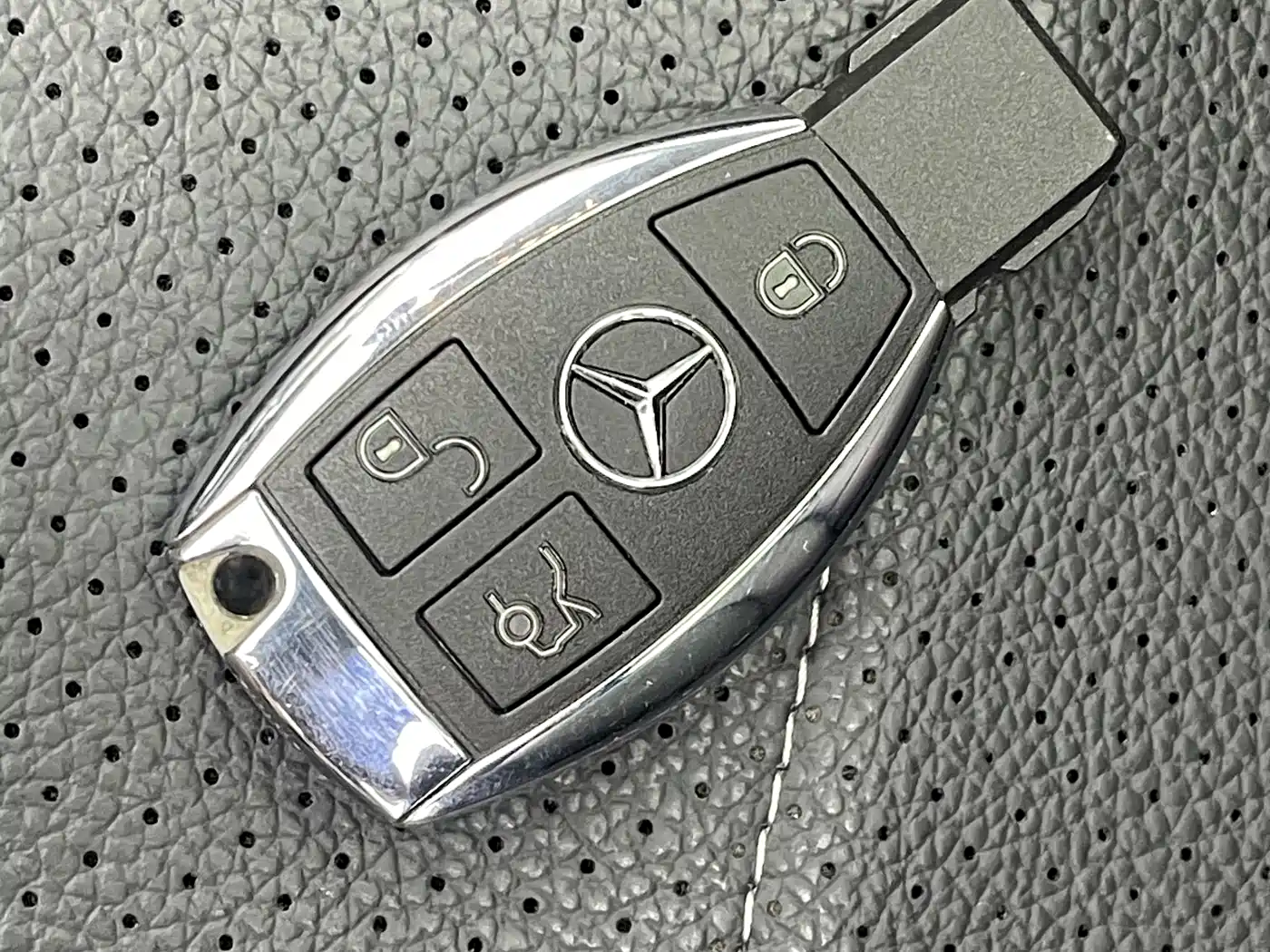 Mercedes-Benz C-Class 2016 C 200 L Sport фото 11