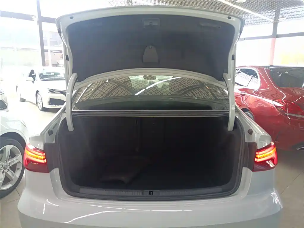 Audi A3 2019 Limousine 35 TFSI Progressive China V фото 16