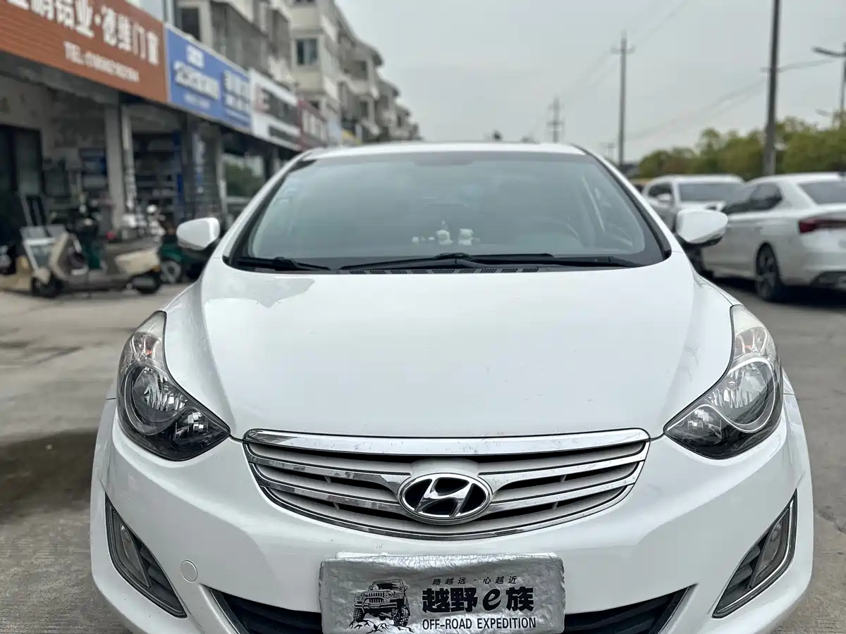 Hyundai Langdong 2013 1.6L Automatic Leading фото 2