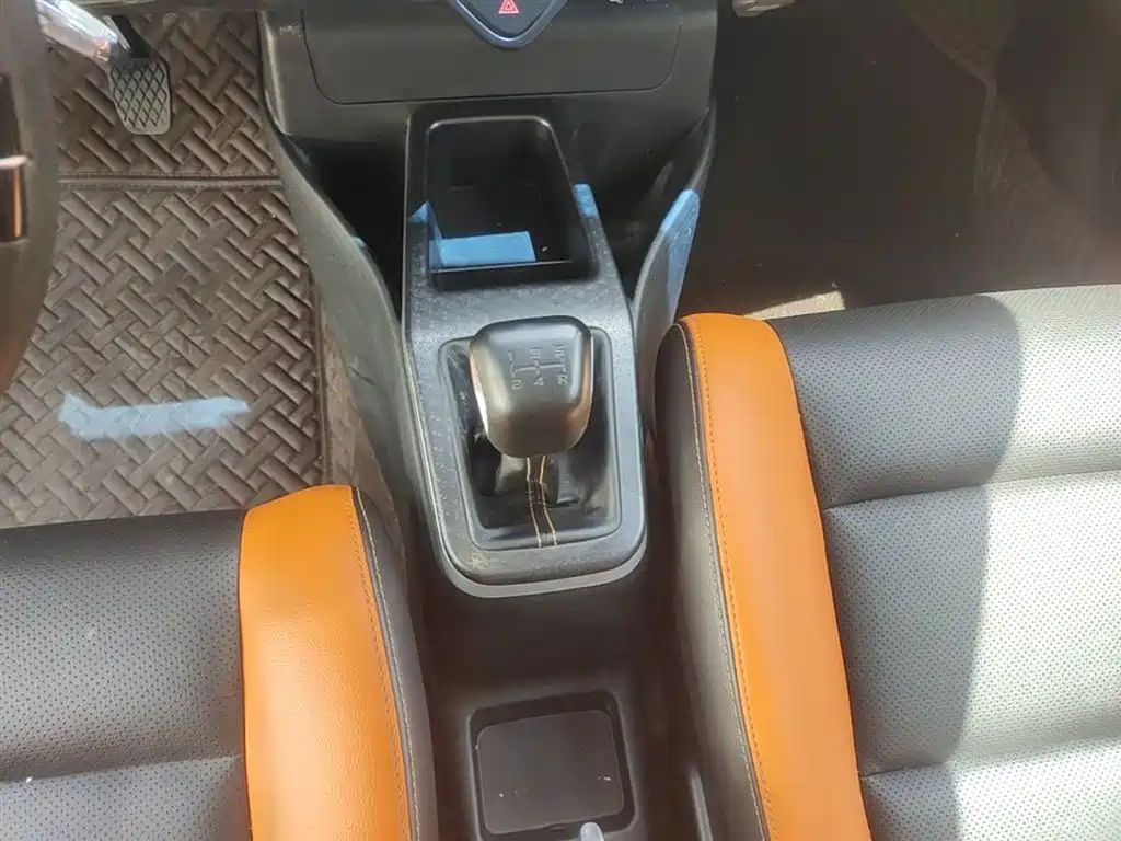 Geely Yuanjing X1 2018 2017 1.3L Manual Crazy Fun Edition