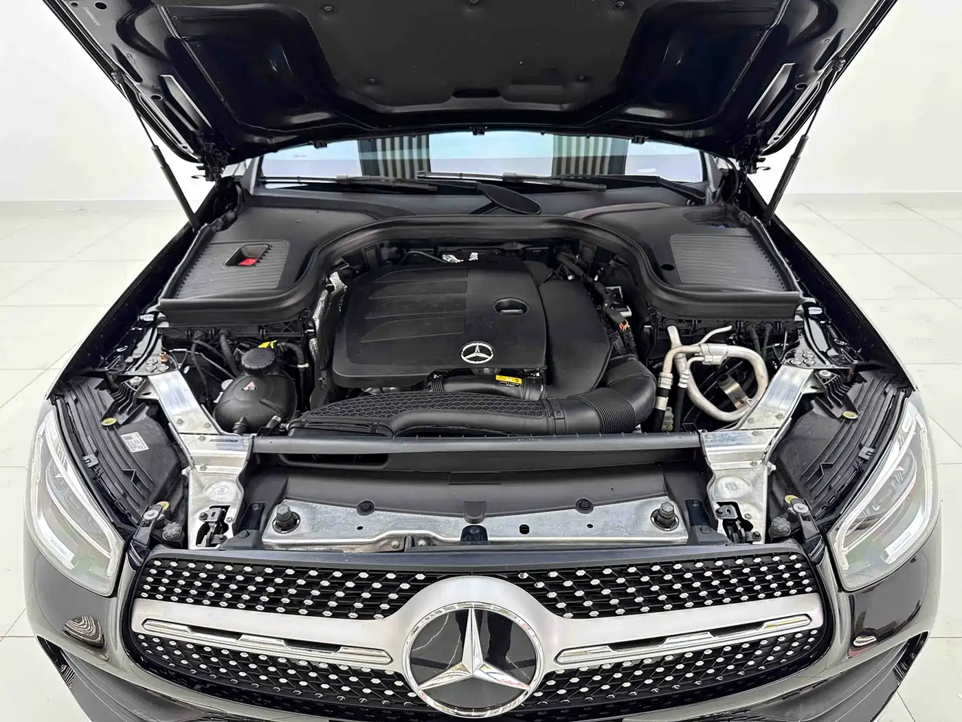 Mercedes-Benz GLC 2022 GLC 300 L 4MATIC Dynamic Collector's Edition фото 8