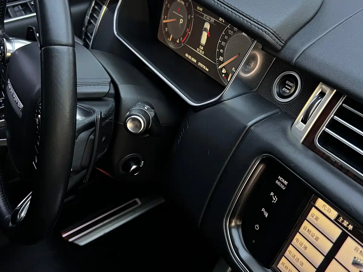 Land Rover Range Rover 2014 3.0 SC V6 Vogue фото 15